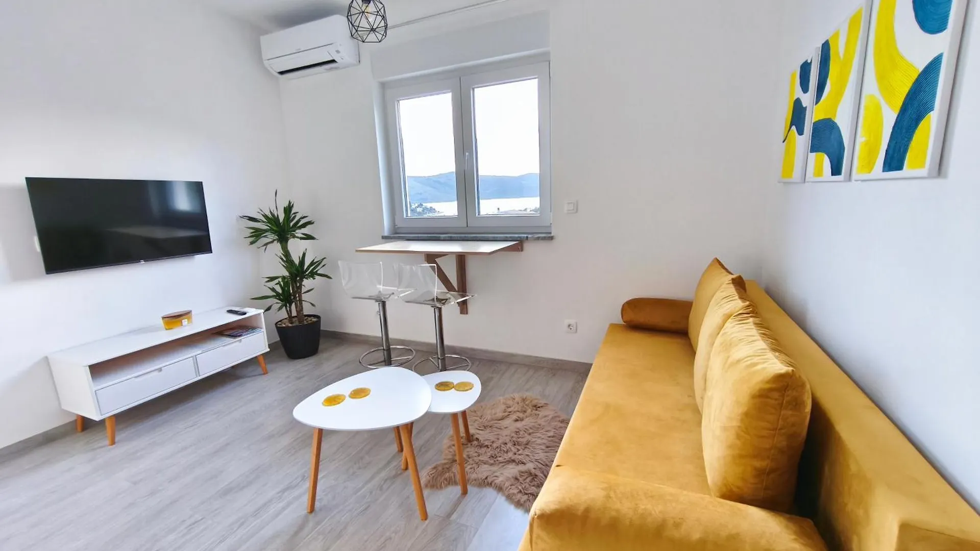 Apartments Adriana Seget Vranjica 0*,  Croatia