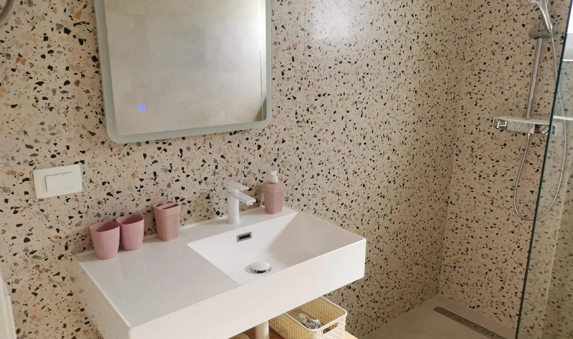 Apartments Adriana Сегет-Враница 0*,  Хорватия