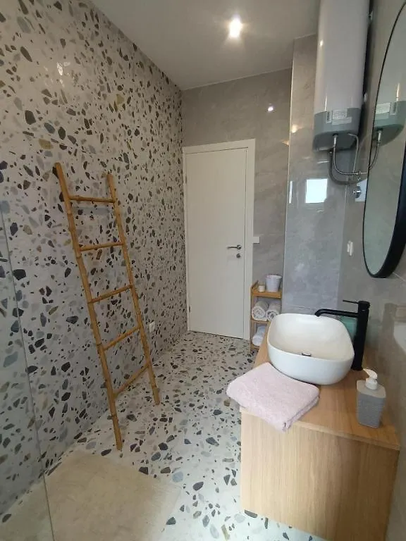 Apartments Adriana Сегет-Враница